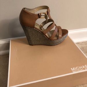 MK Platforms